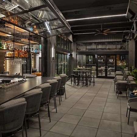 Ac Hotel By Marriott St. Louis Клейтон Екстер'єр фото