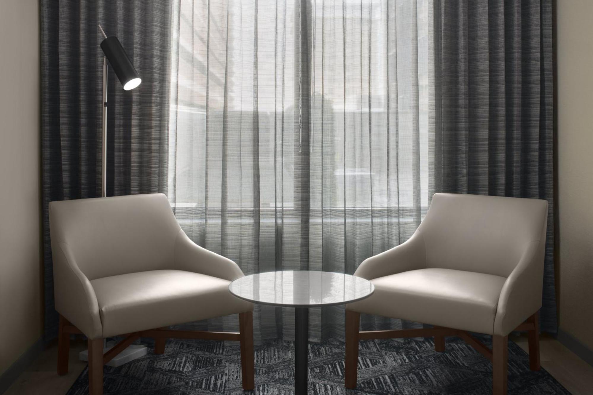 Ac Hotel By Marriott St. Louis Клейтон Екстер'єр фото